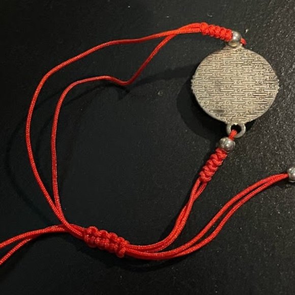 Evil Eye/Hand of Fatima - Handmade Braided Red String Bracelet - Adjustable Size - Picture 8 of 9